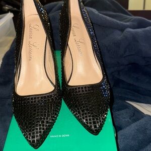 Black rhinestone pumps 91/2 never worn